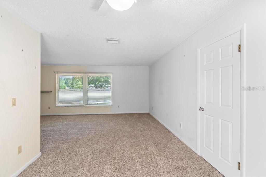 Image 3 of 47 For 990 French Avenue