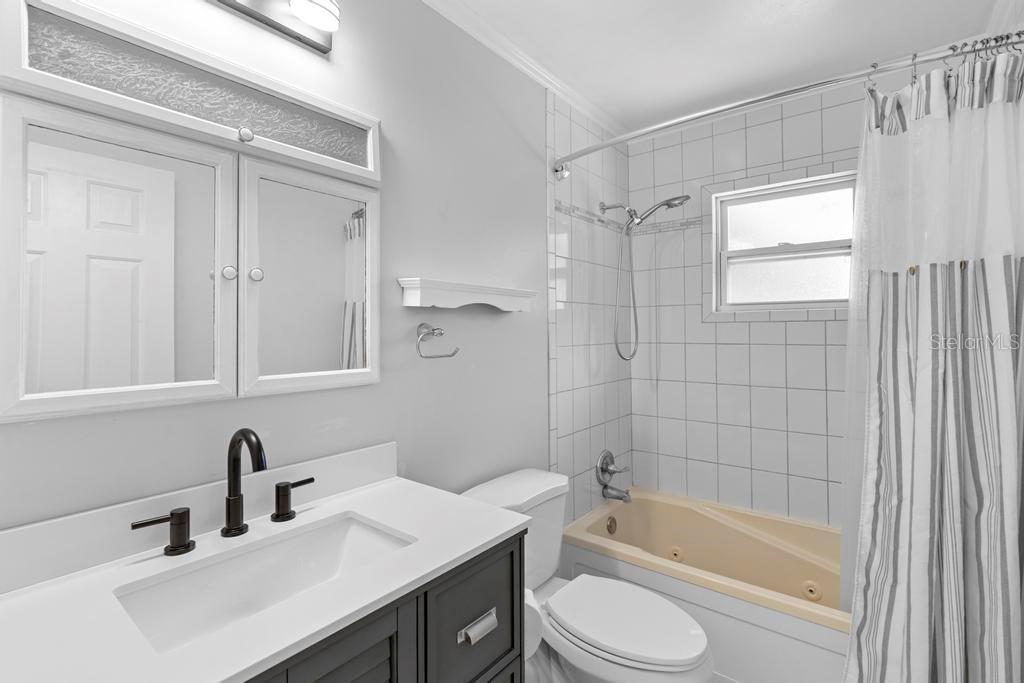 Image 34 of 47 For 990 French Avenue