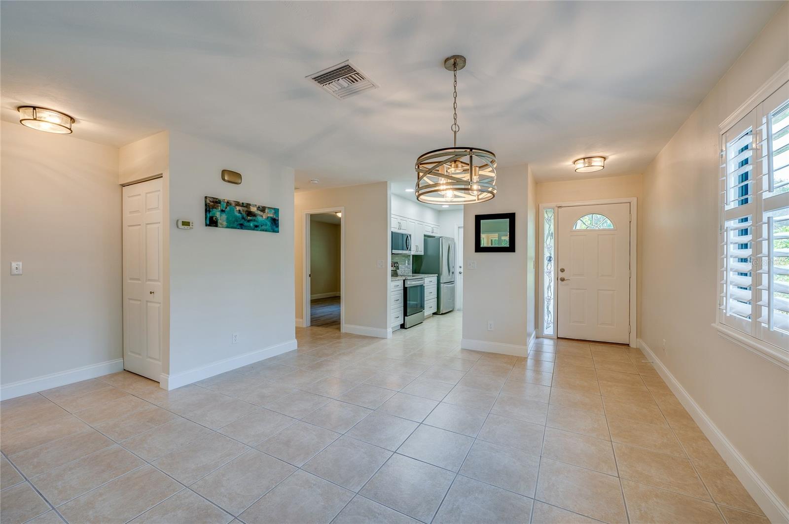 Image 11 of 33 For 834 Sugar House Drive