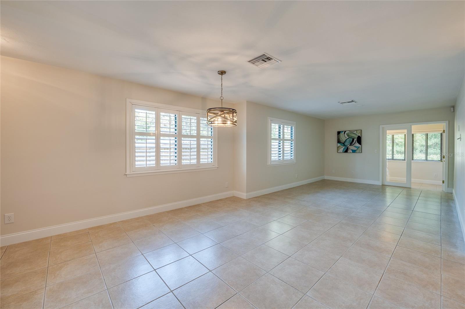 Image 6 of 33 For 834 Sugar House Drive