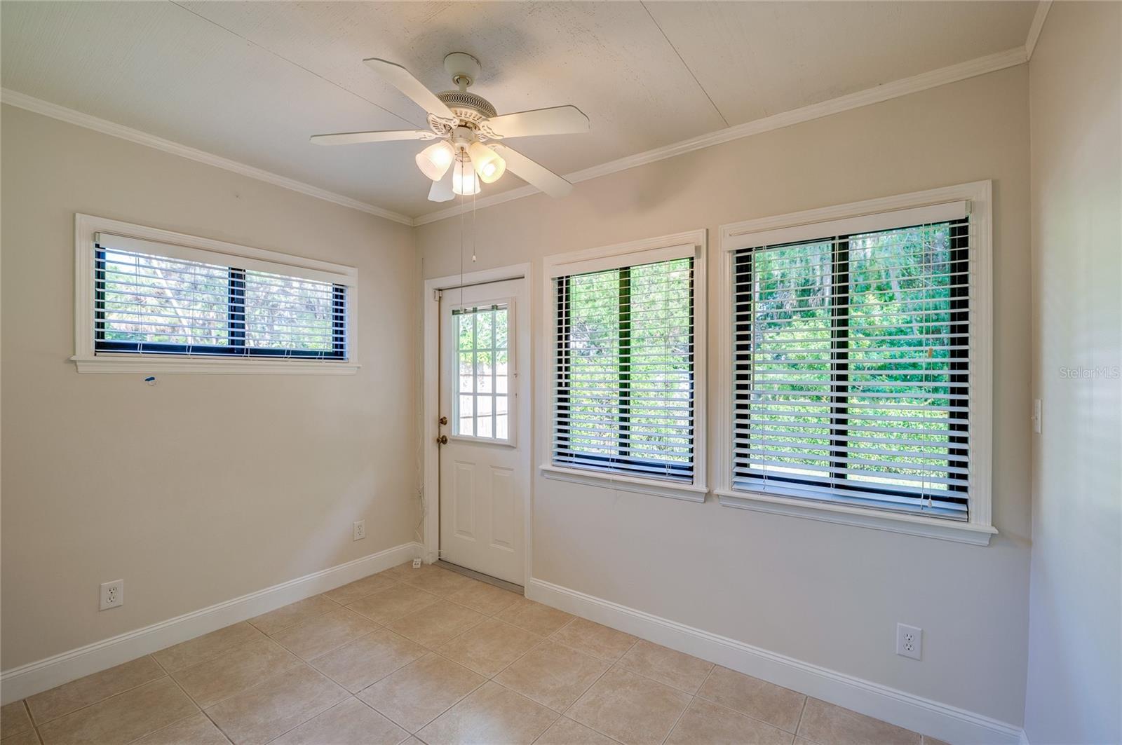 Image 9 of 33 For 834 Sugar House Drive