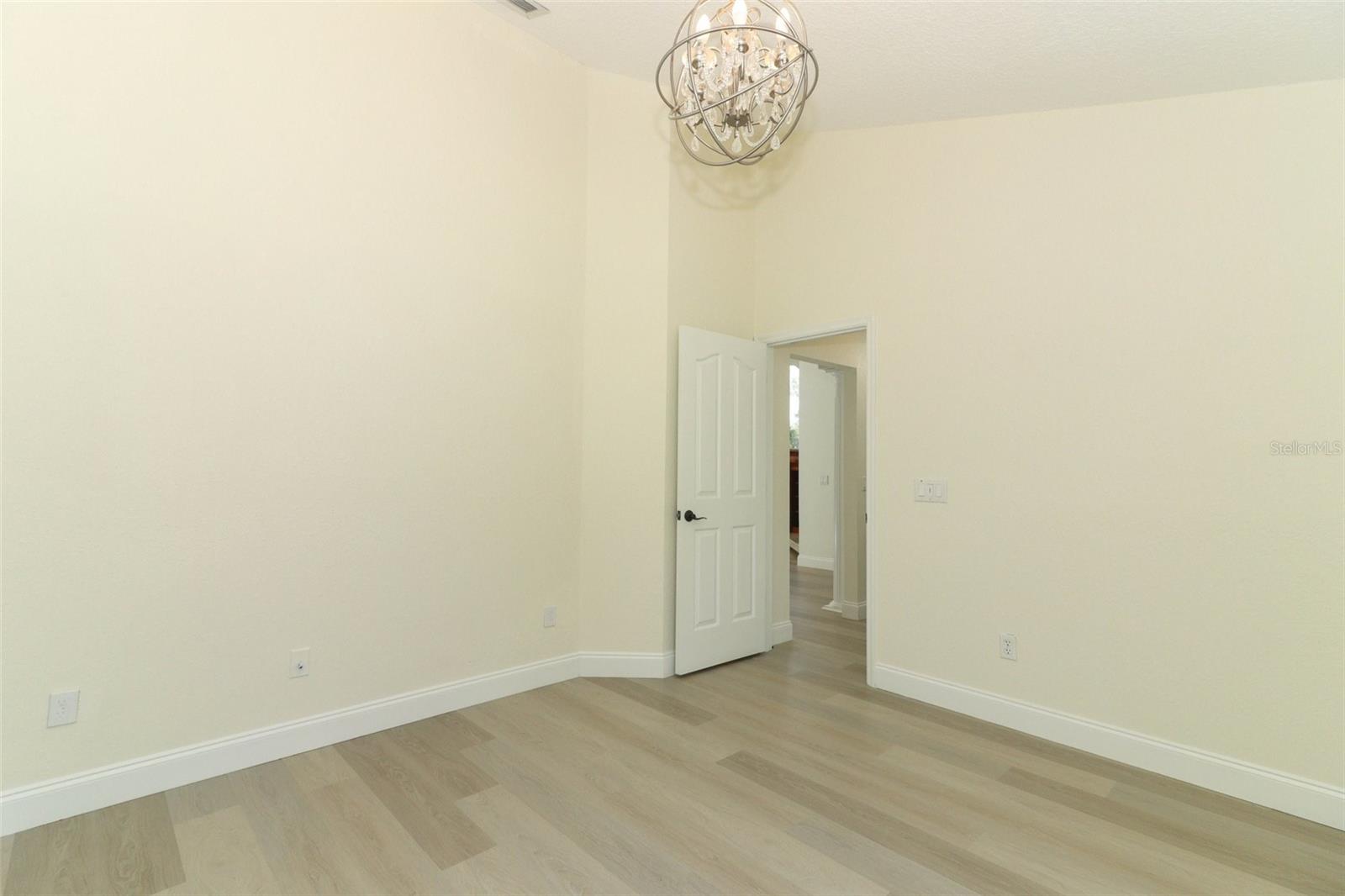 Image 41 of 56 For 340 Hampton Hills Court