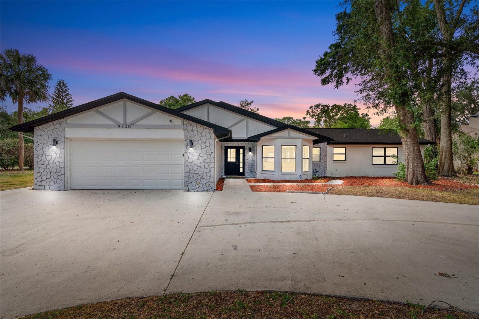 Details for 9720 Fairway Circle, LEESBURG, FL 34788
