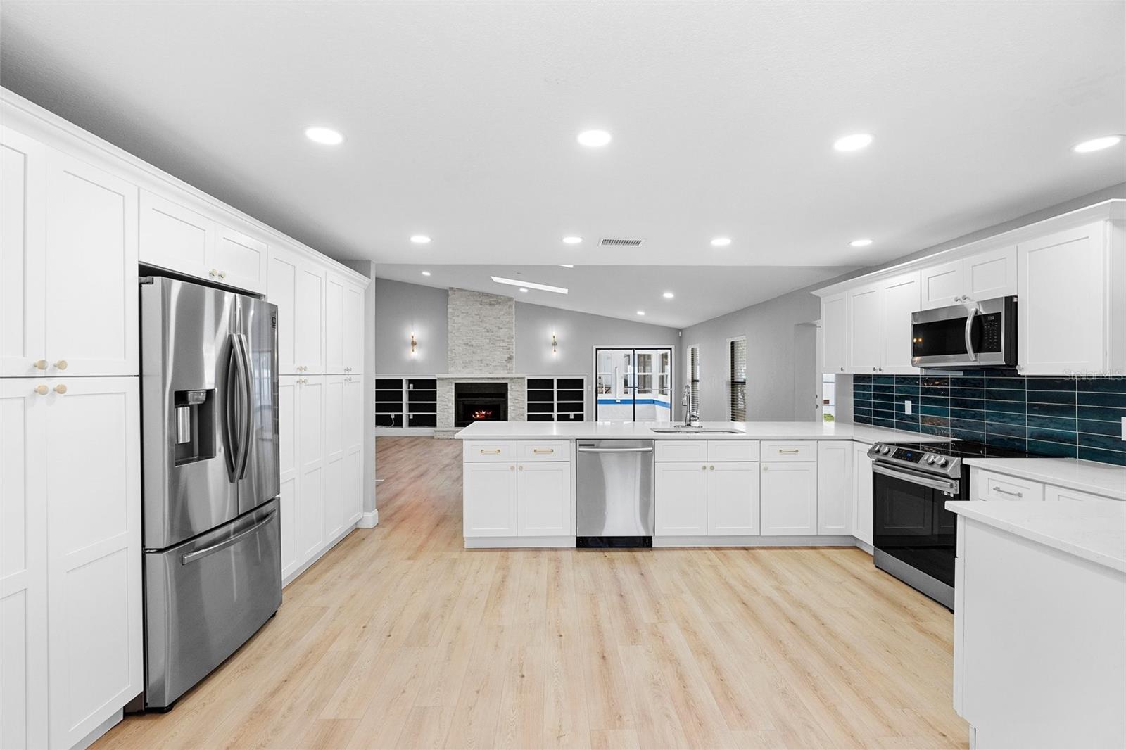 Image 4 of 54 For 9720 Fairway Circle