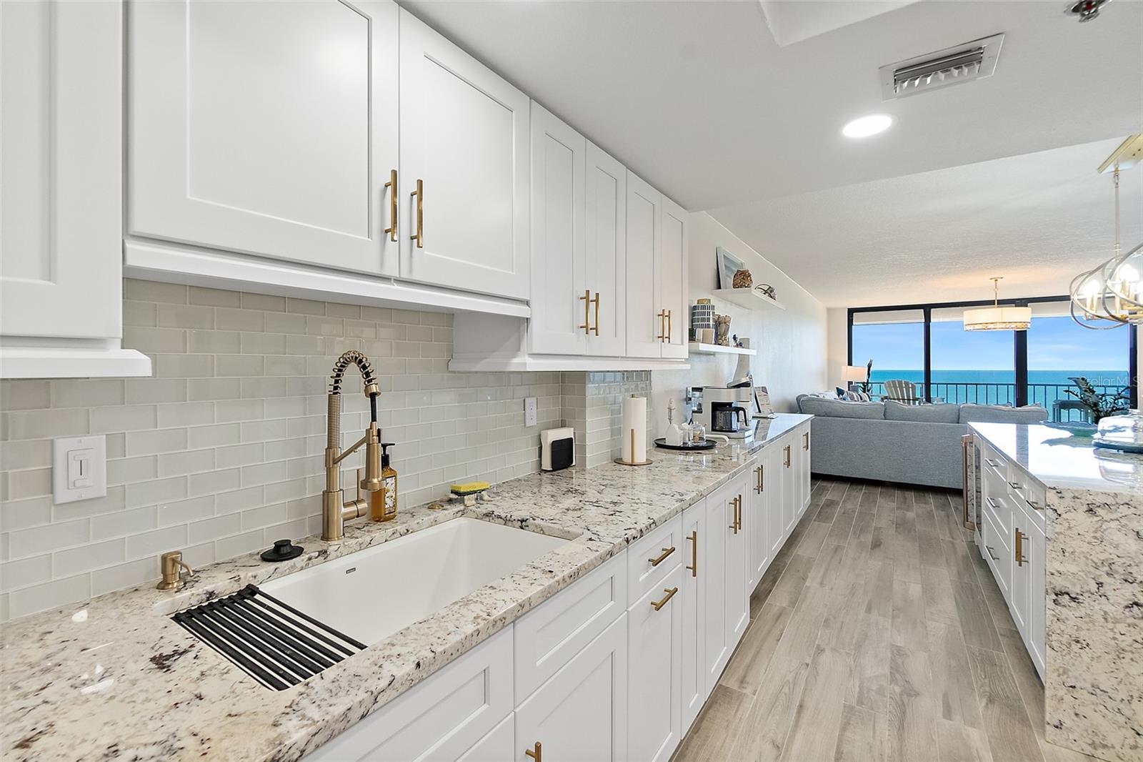 Image 10 of 61 For 2425 Atlantic Avenue 1202a