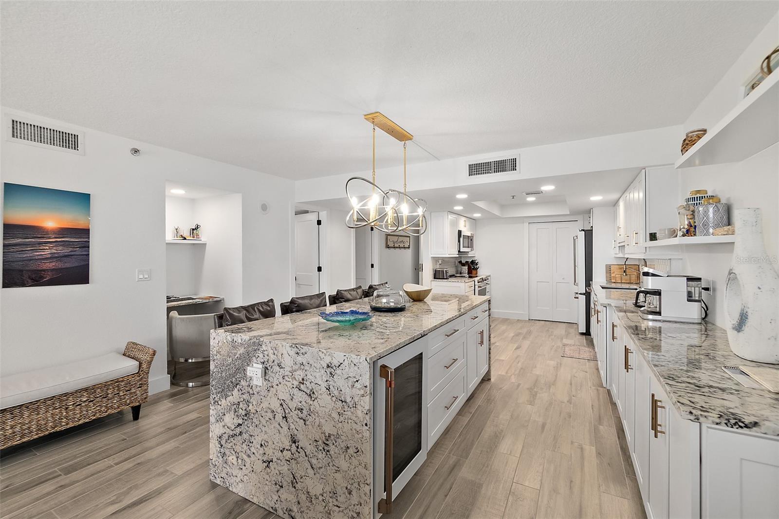 Image 6 of 61 For 2425 Atlantic Avenue 1202a