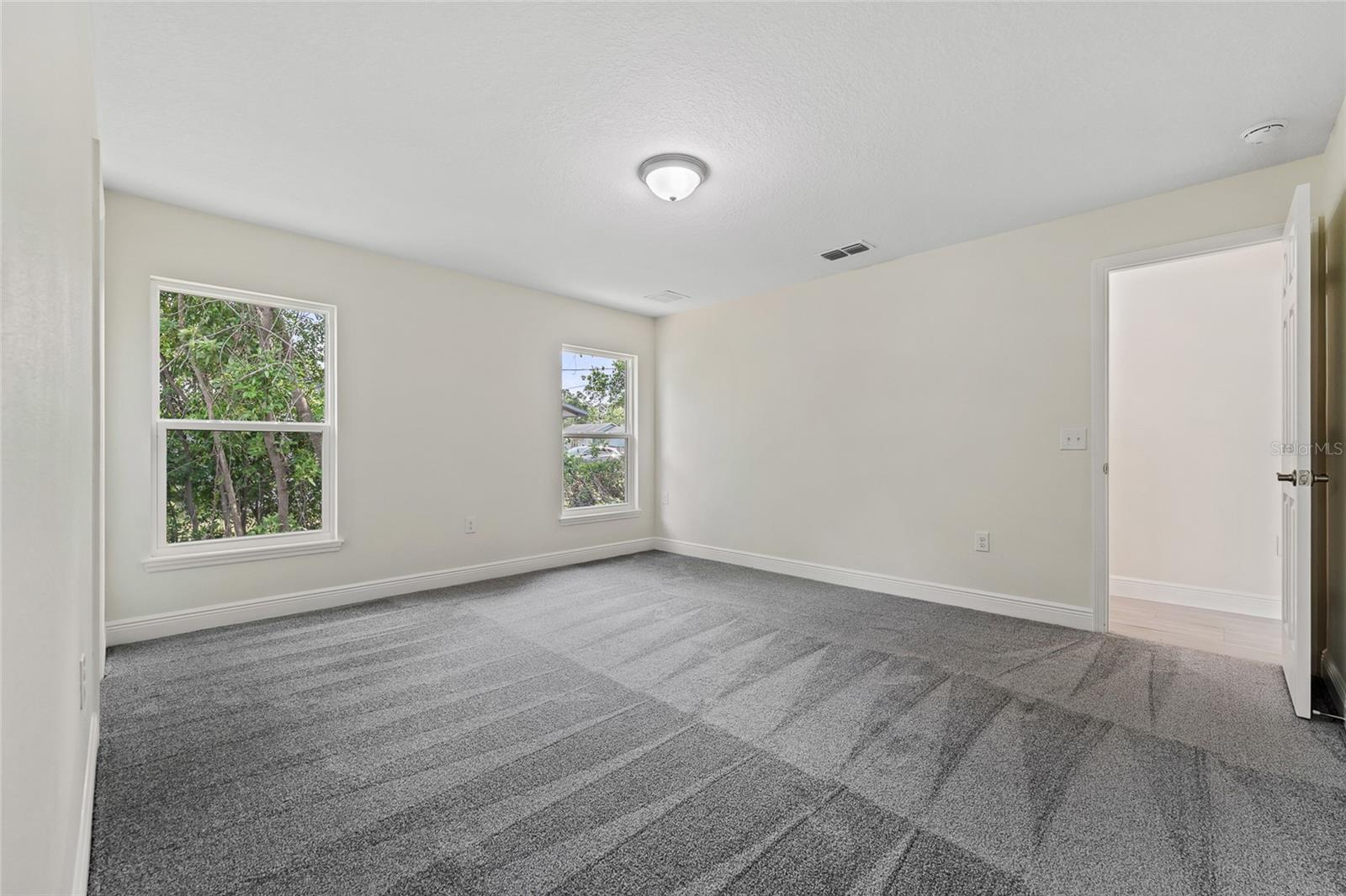 Image 20 of 44 For 560 Sumner Avenue