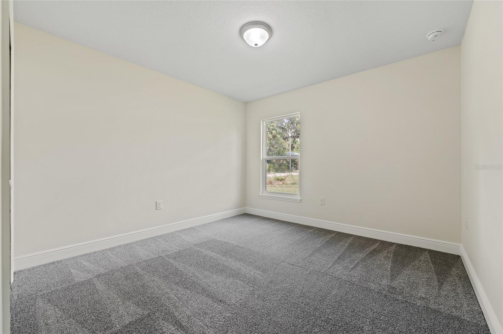 Image 31 of 44 For 560 Sumner Avenue
