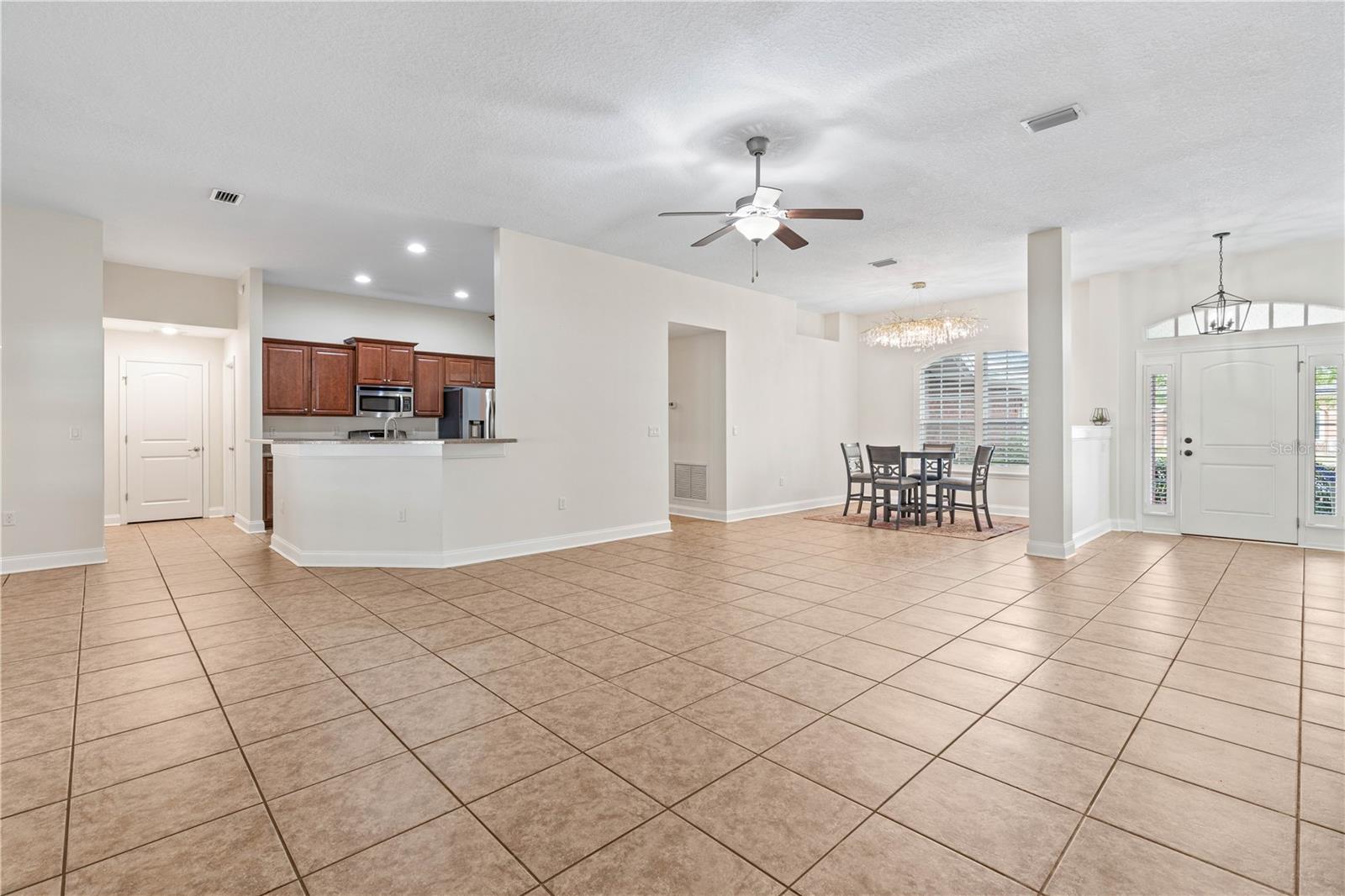 Image 23 of 50 For 703 Elkhorn Fern Lane