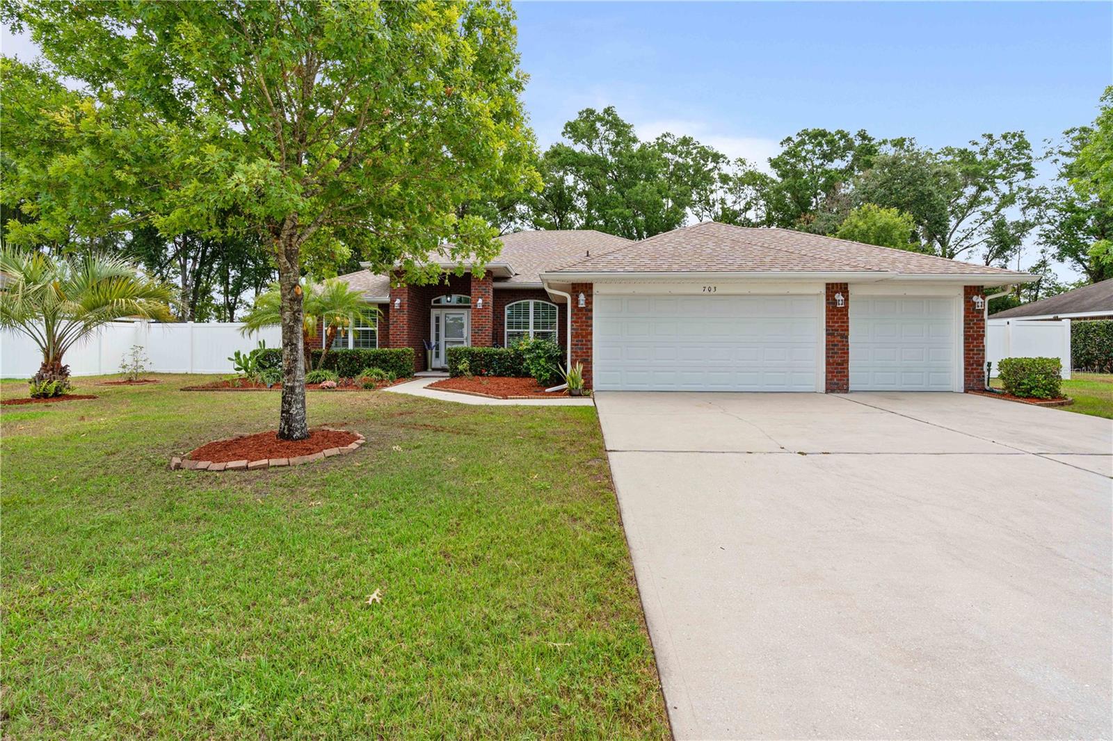 Image 7 of 50 For 703 Elkhorn Fern Lane