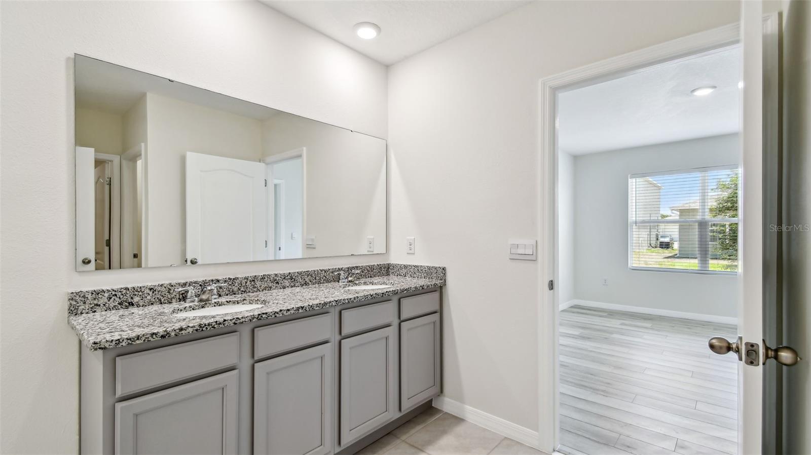 Image 31 of 37 For 5708 Sunbonnet Way