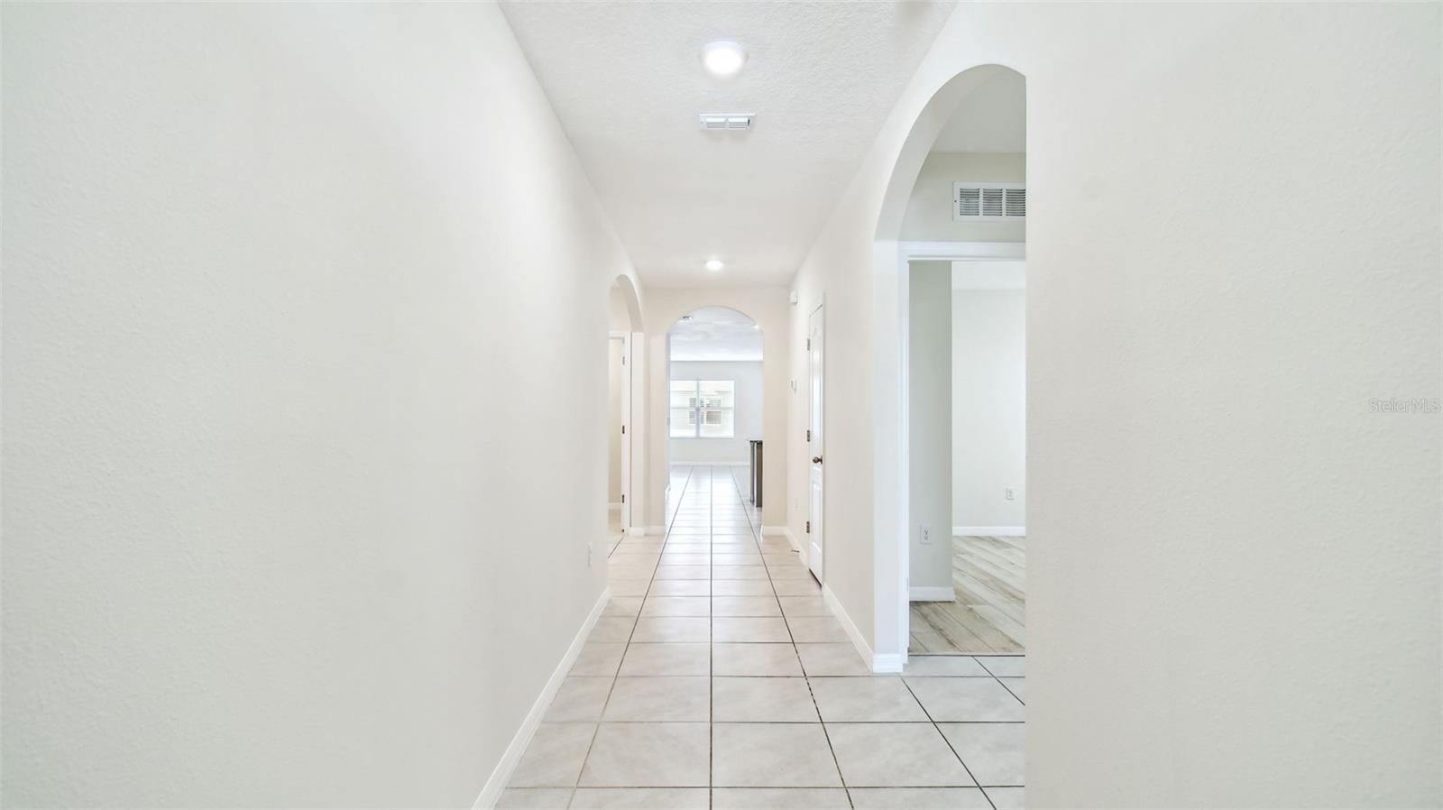 Image 4 of 37 For 5708 Sunbonnet Way