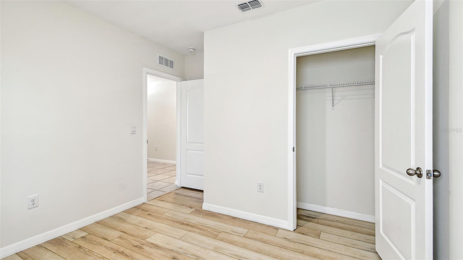 Image 7 of 37 For 5708 Sunbonnet Way