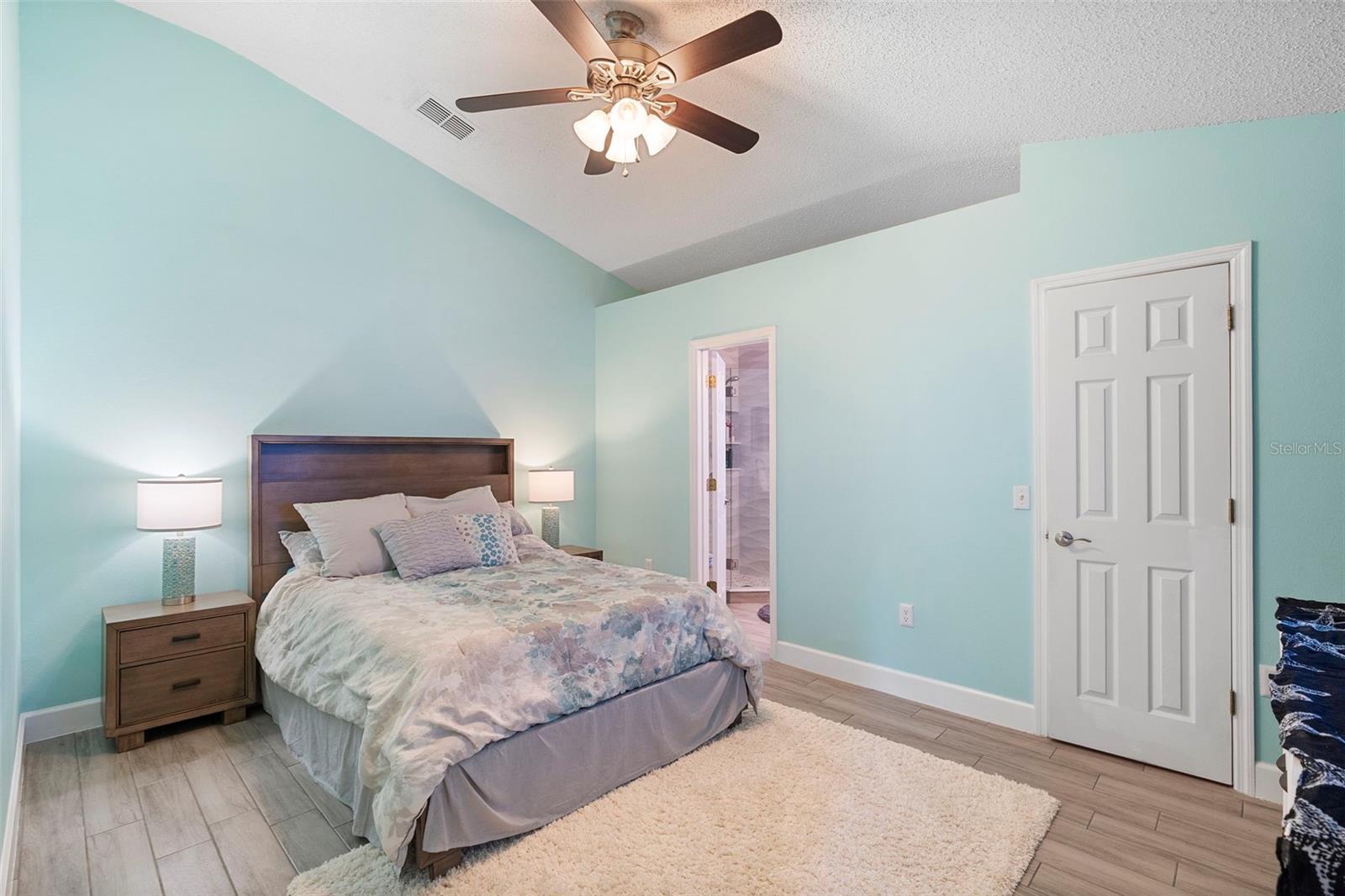 Image 11 of 21 For 2110 3rd Avenue