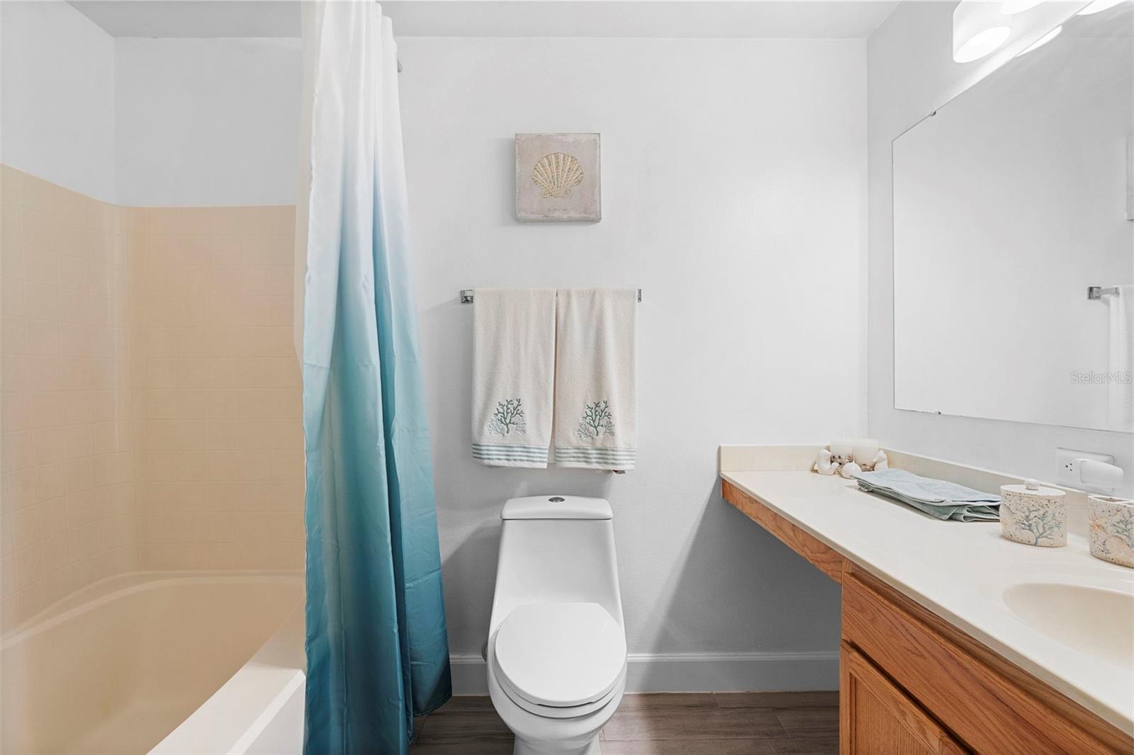 Image 16 of 21 For 2110 3rd Avenue
