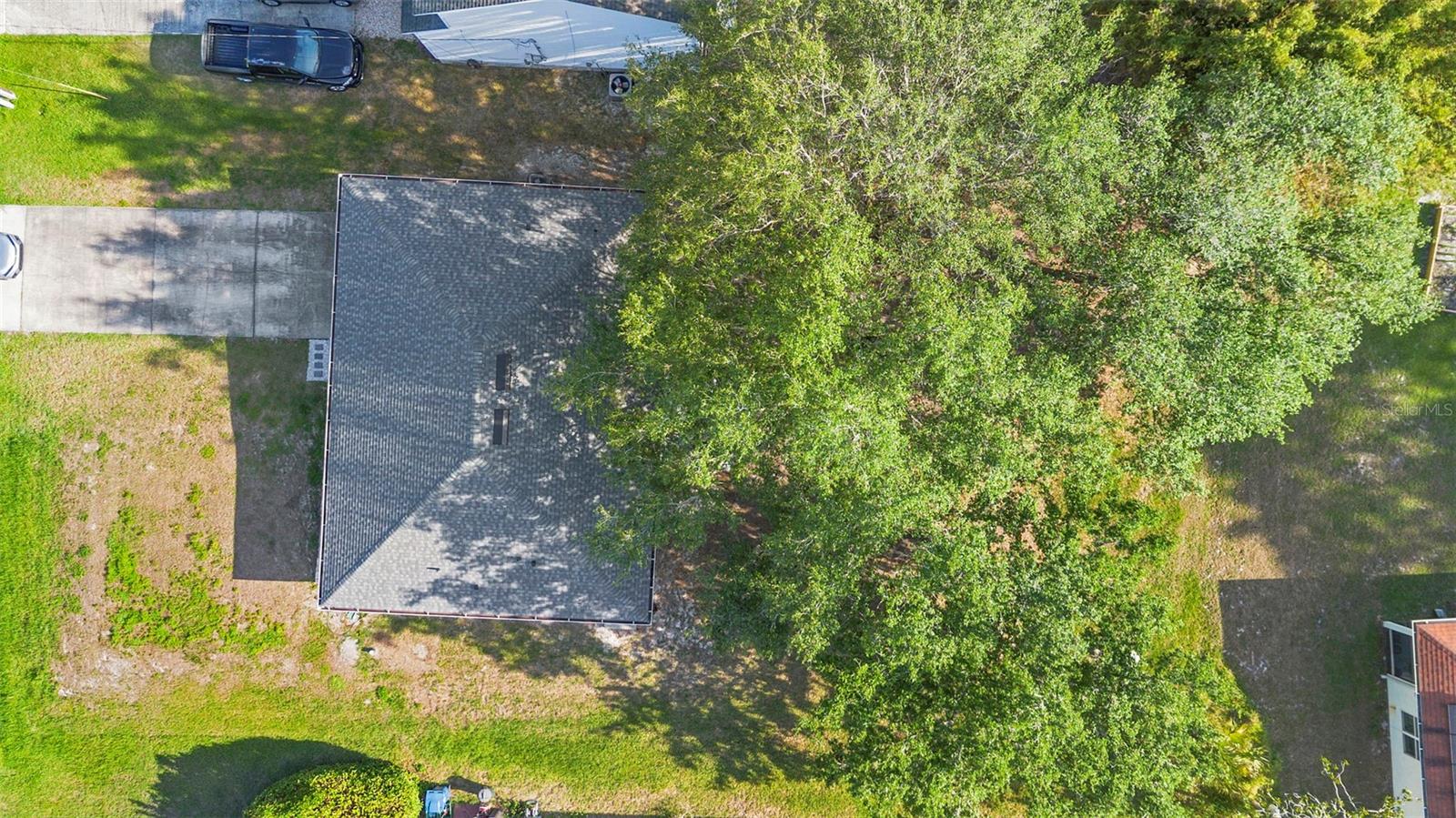 Image 3 of 21 For 2110 3rd Avenue