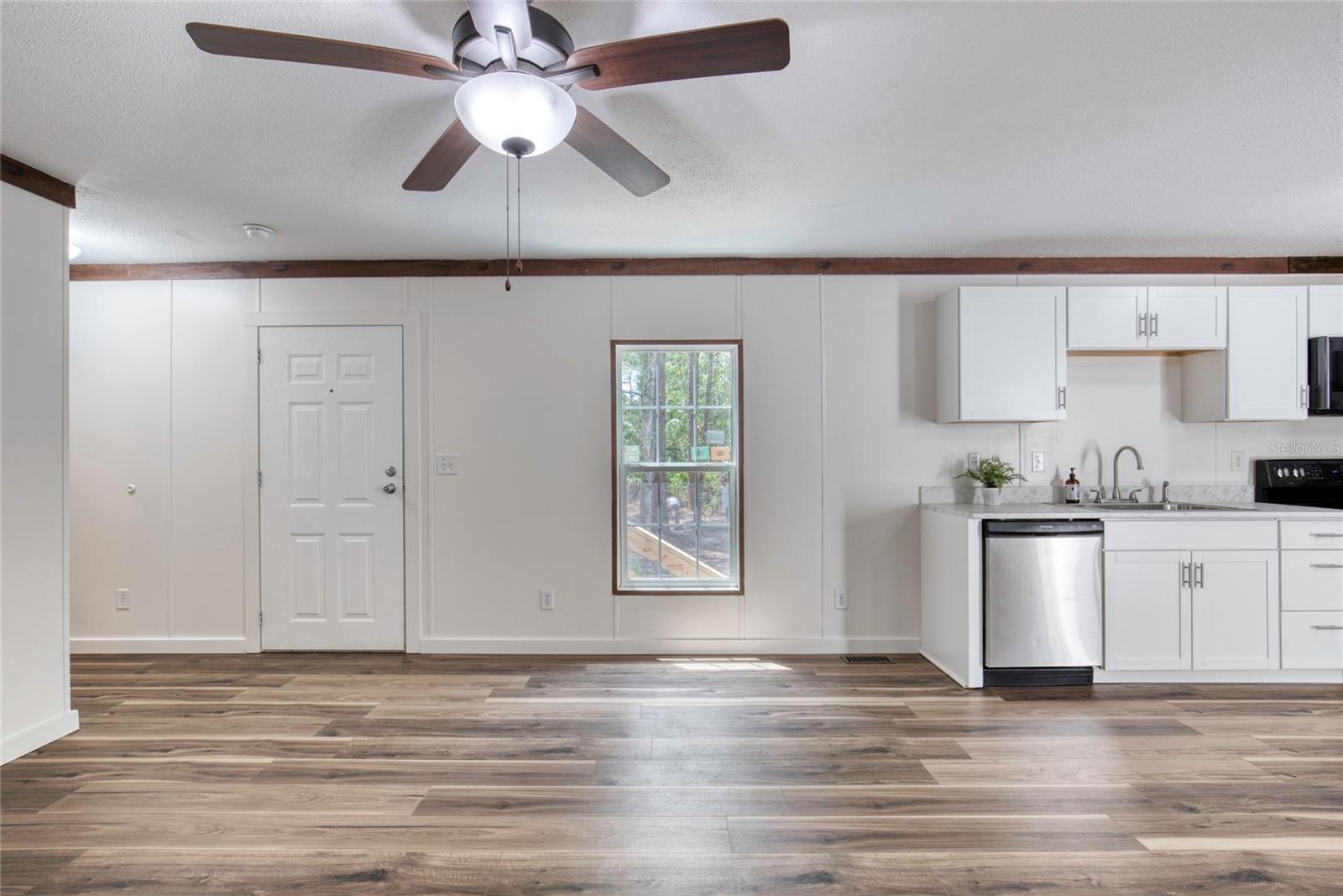 Image 13 of 58 For 2089 Guava Lane