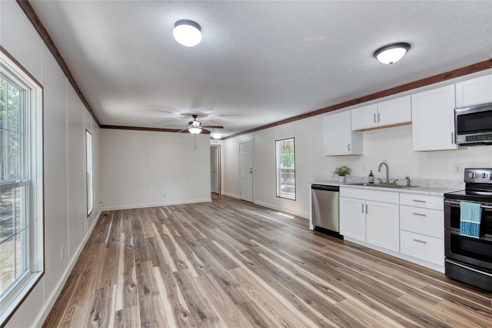 Image 21 of 58 For 2089 Guava Lane
