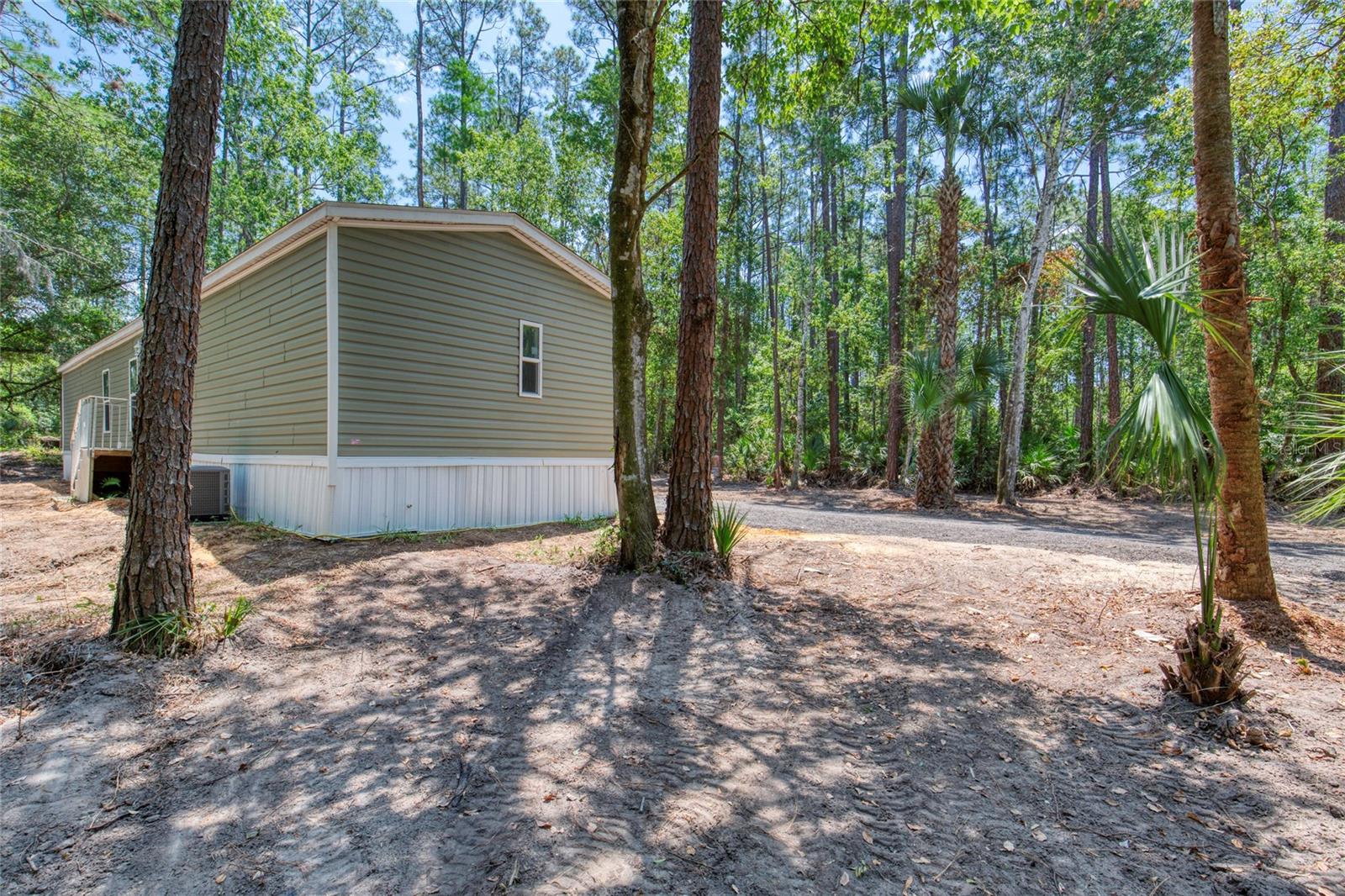 Image 4 of 58 For 2089 Guava Lane