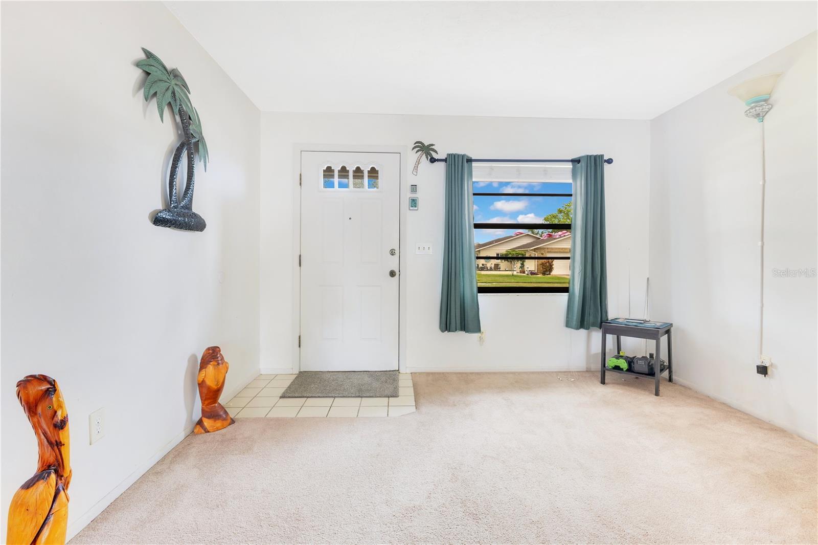 Image 4 of 31 For 418 Falcon Avenue