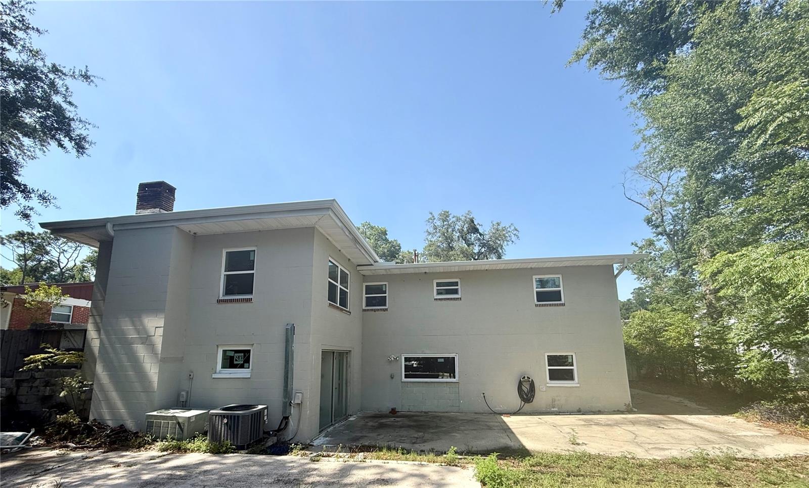 Image 3 of 5 For 404 Brentwood Avenue