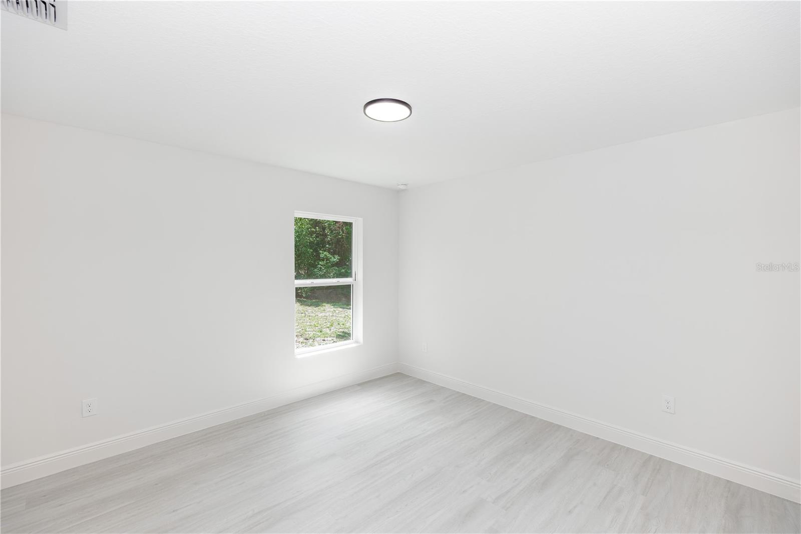 Image 17 of 27 For 544 Voorhis Avenue