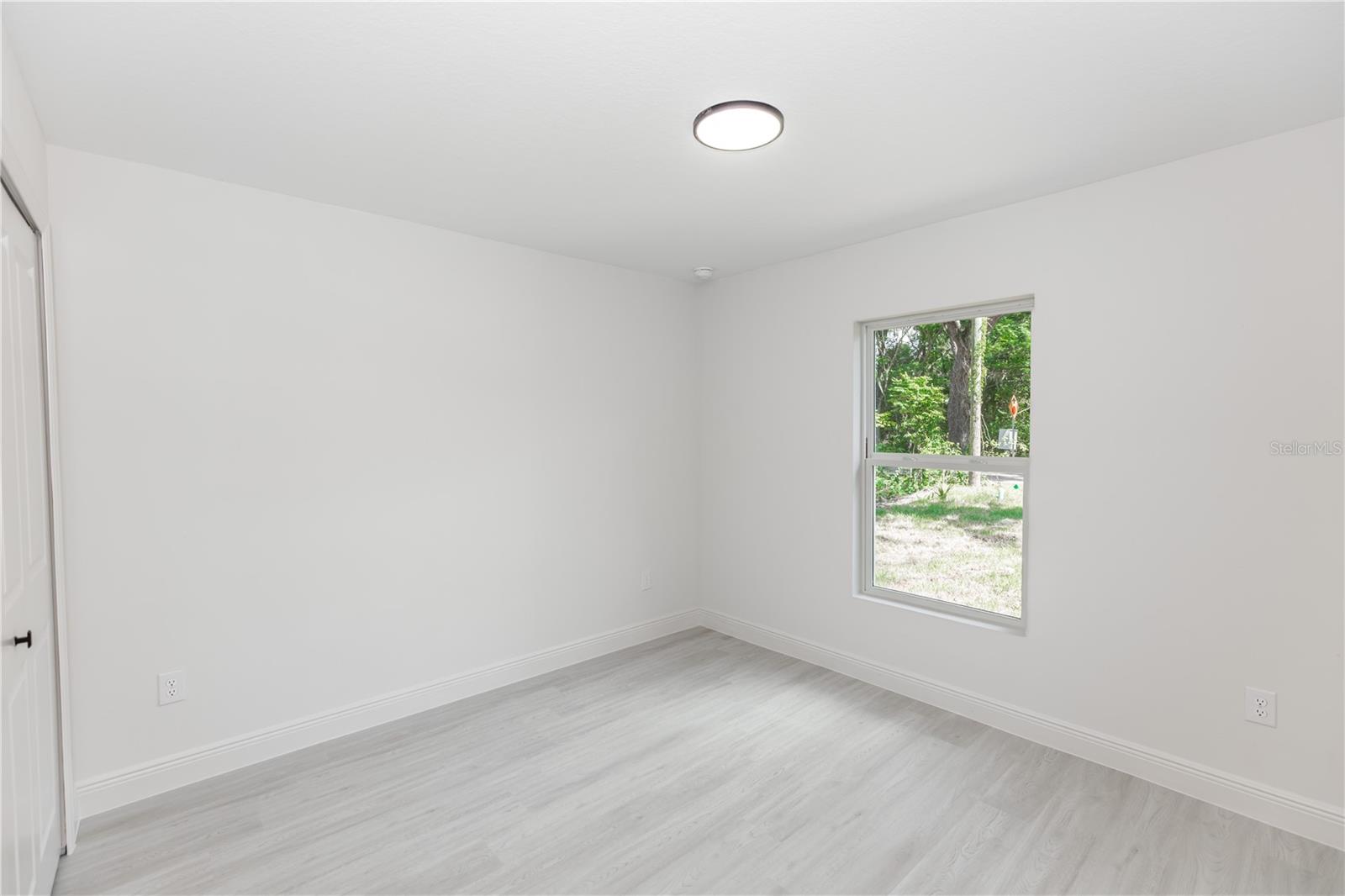 Image 6 of 27 For 544 Voorhis Avenue