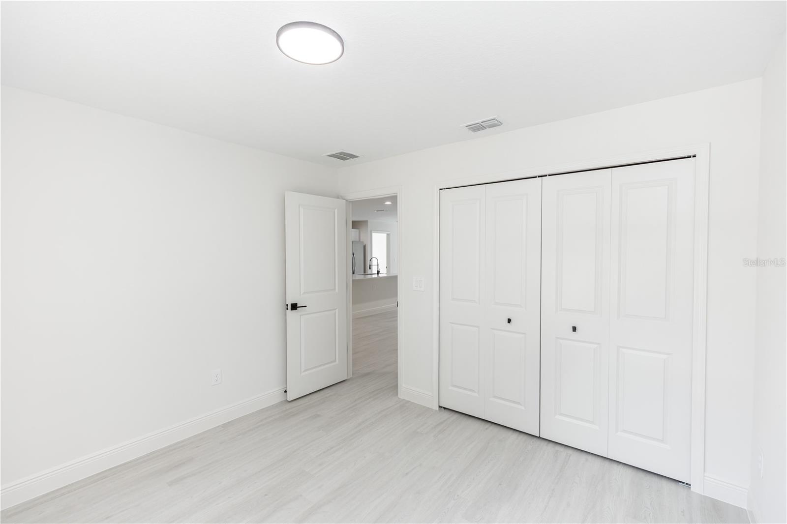 Image 7 of 27 For 544 Voorhis Avenue