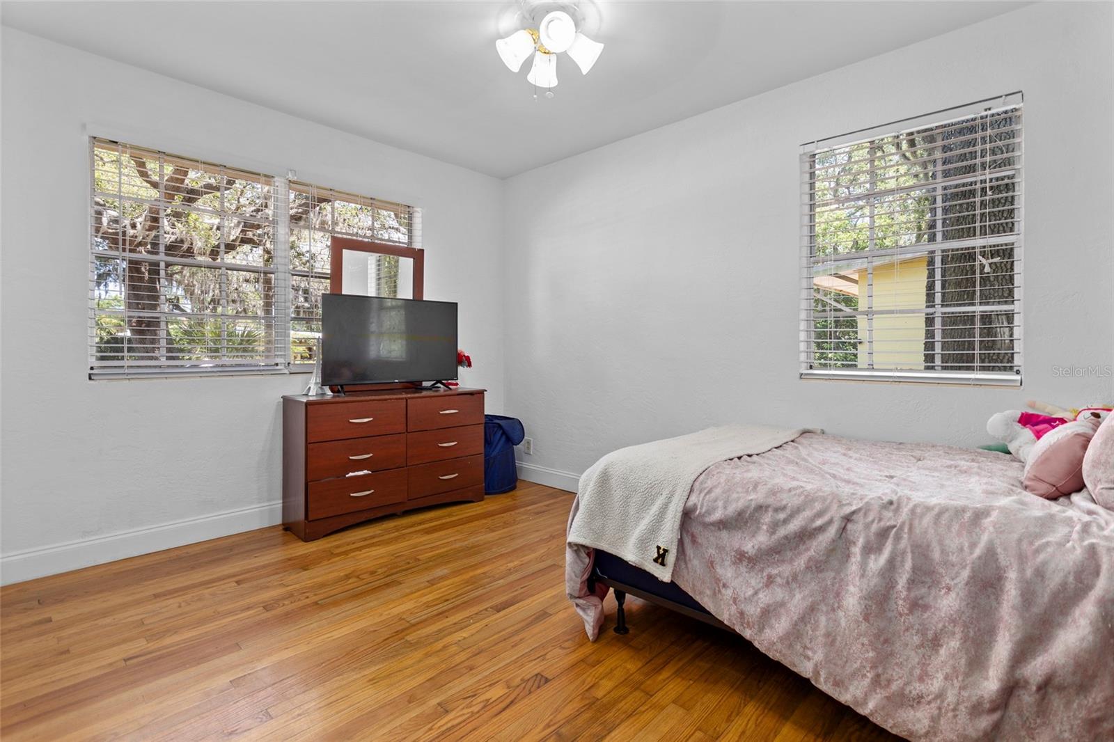 Image 19 of 29 For 632 Tarragona Way