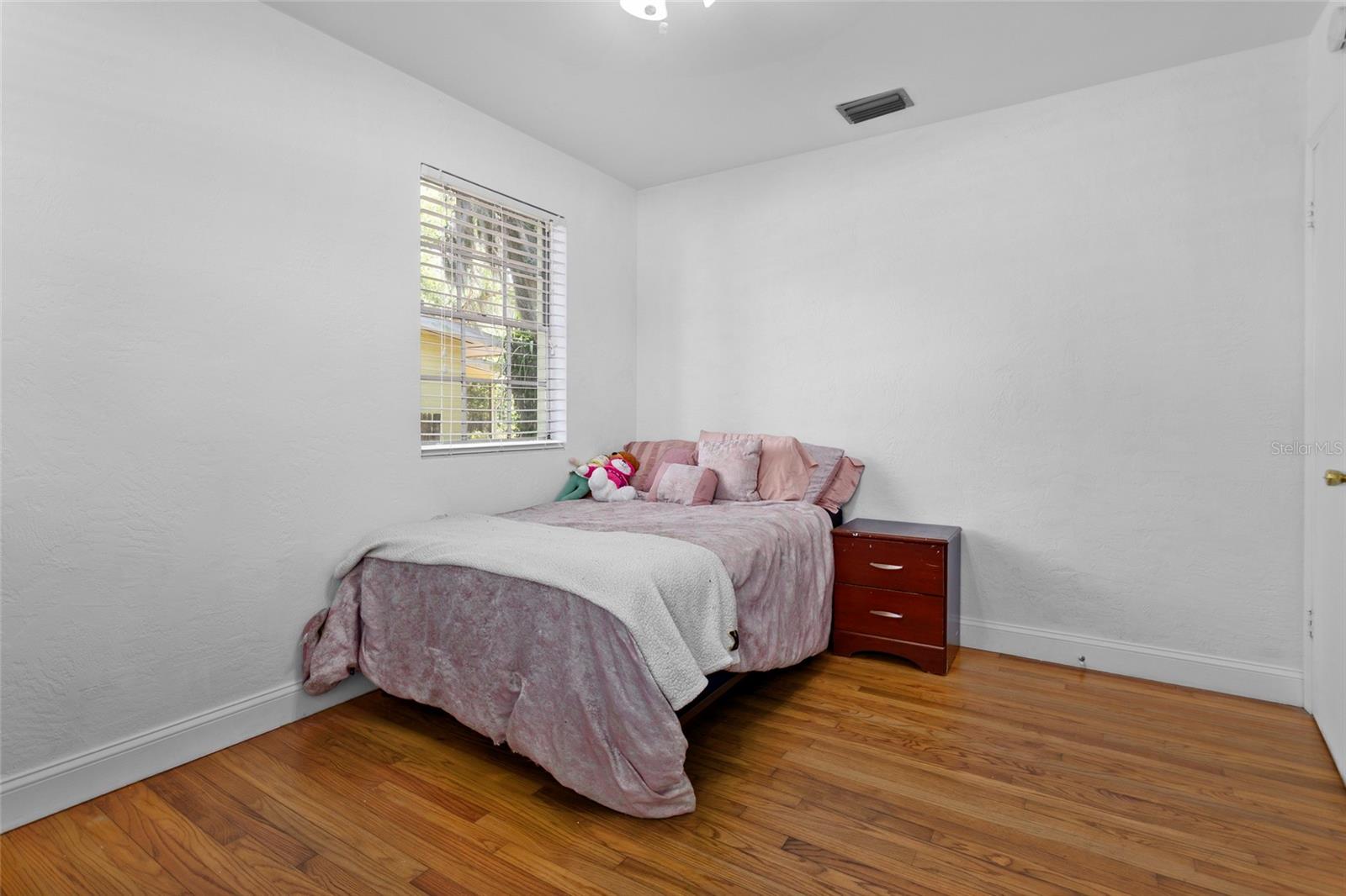 Image 20 of 29 For 632 Tarragona Way