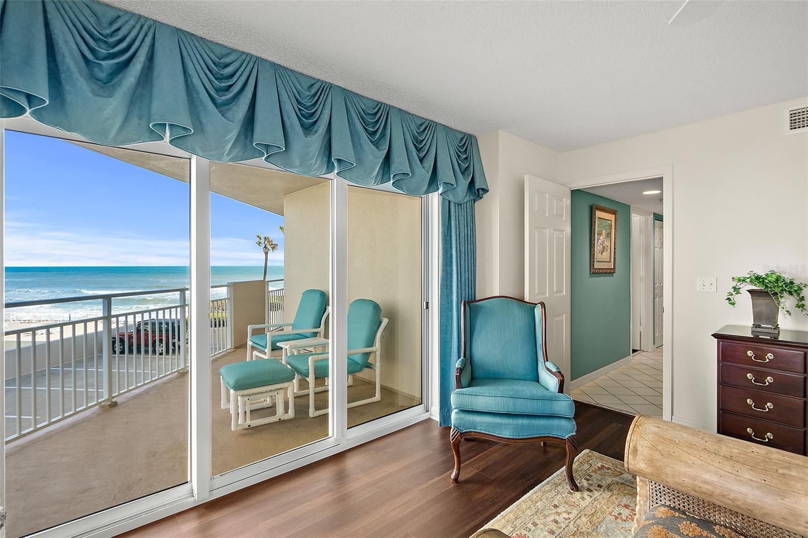 Image 4 of 55 For 2967 Atlantic Avenue 202