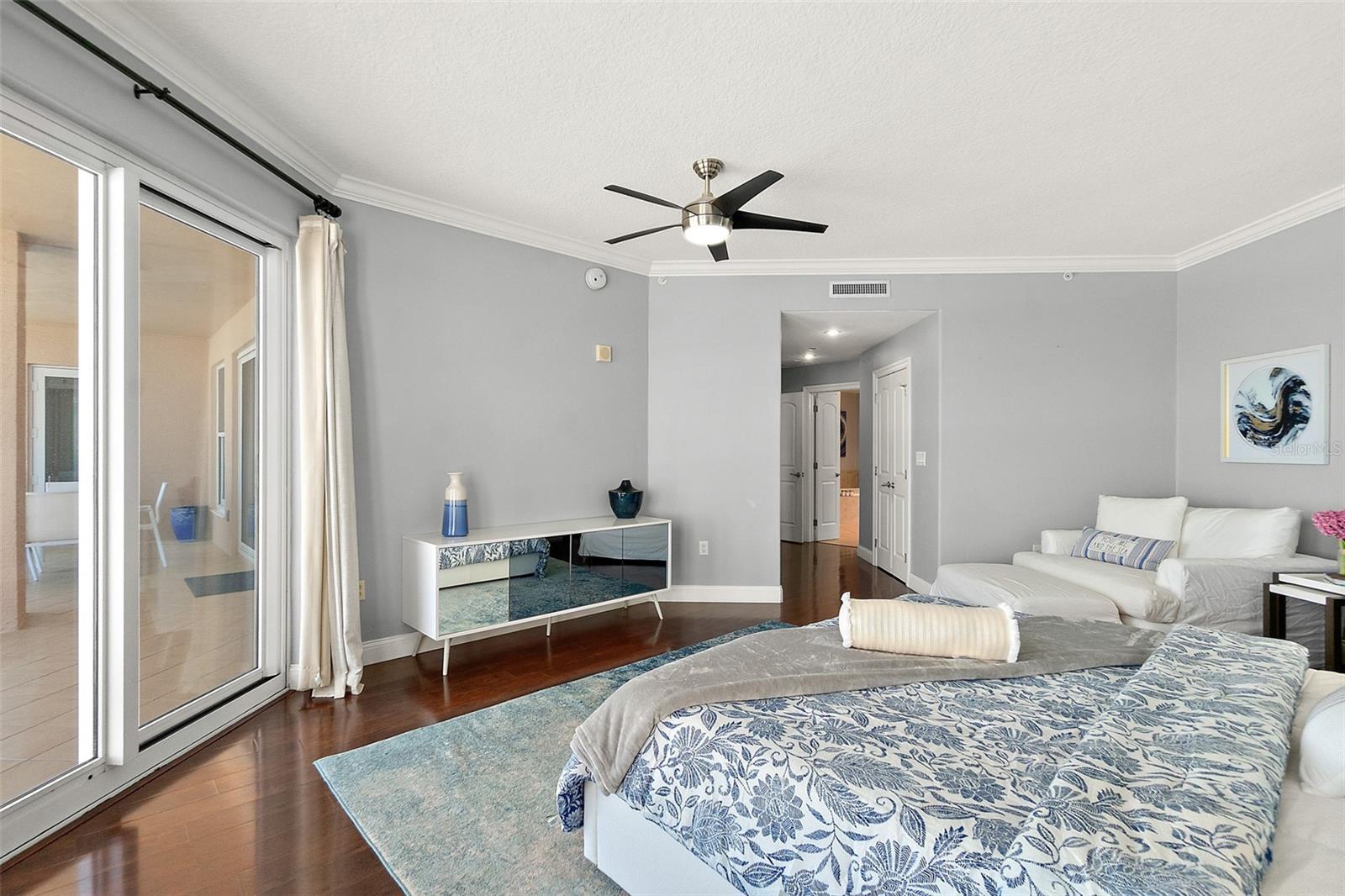 Image 21 of 49 For 3245 Atlantic Avenue 304