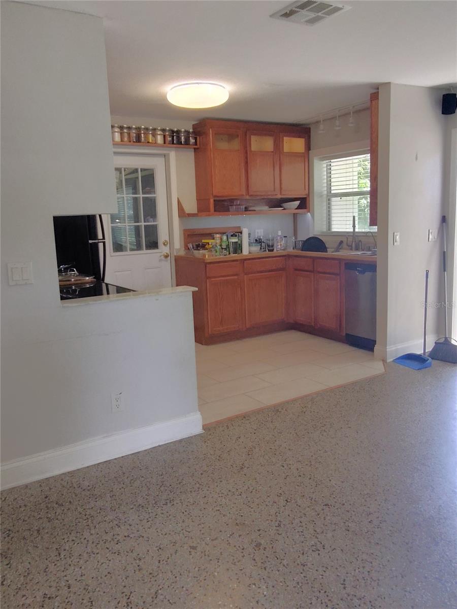 Image 3 of 24 For 4830 Kempston Drive