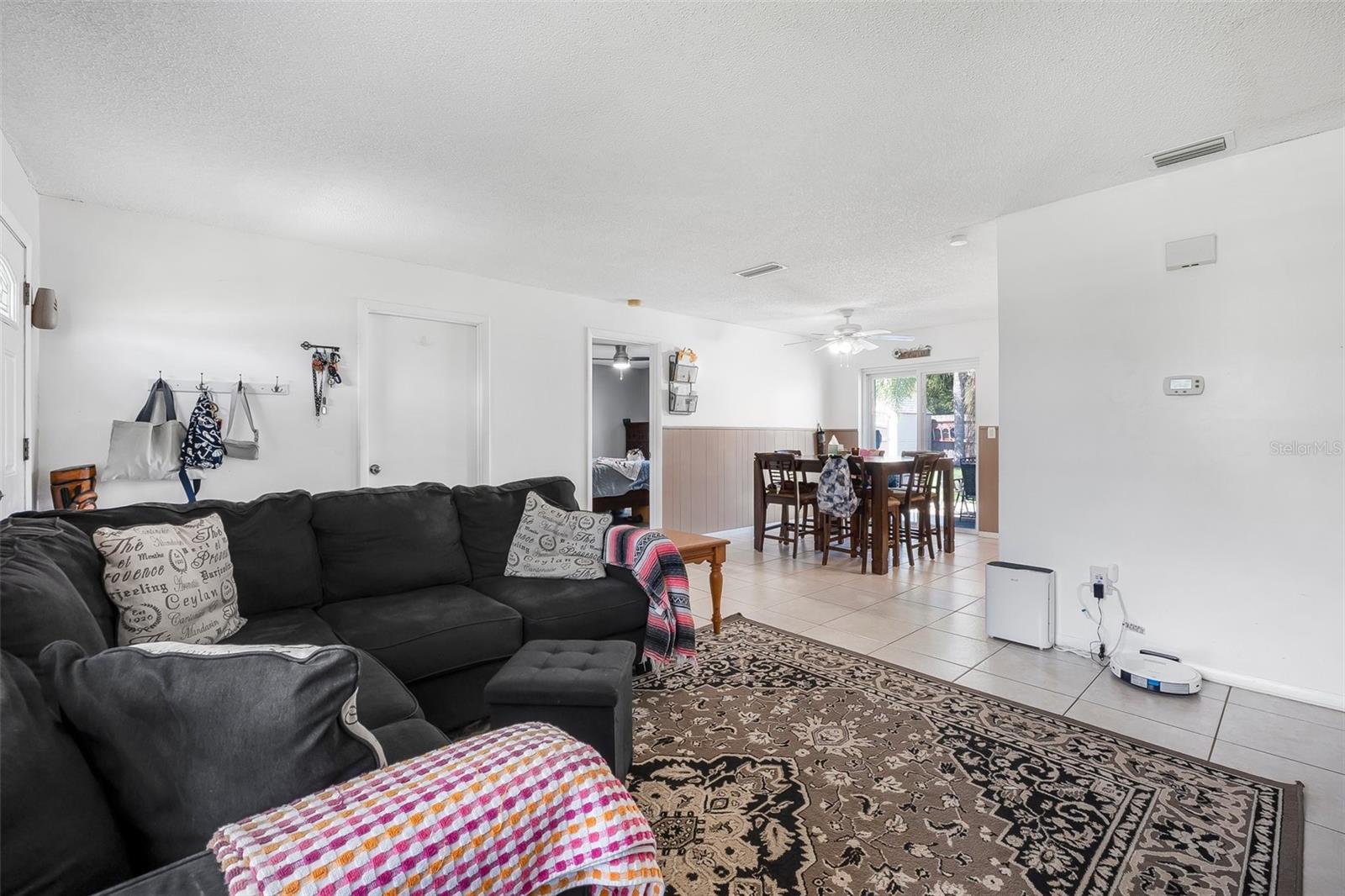 Image 19 of 42 For 1191 Tracy Drive