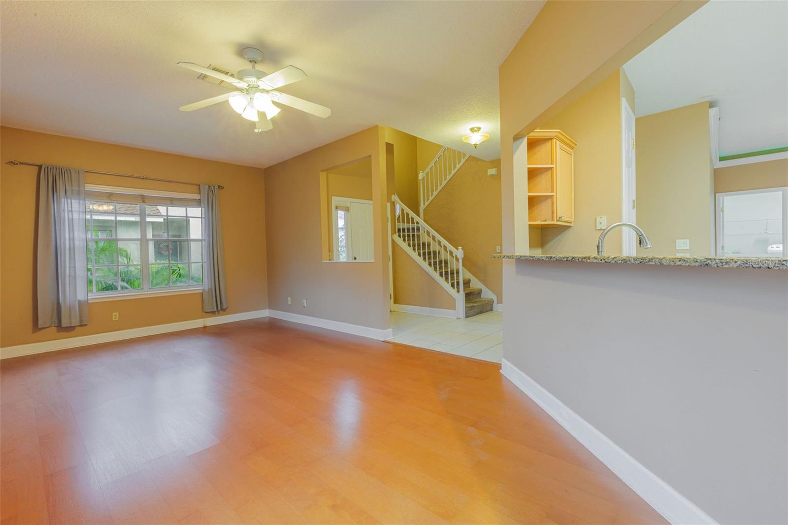 Image 3 of 32 For 2418 Formosa Avenue