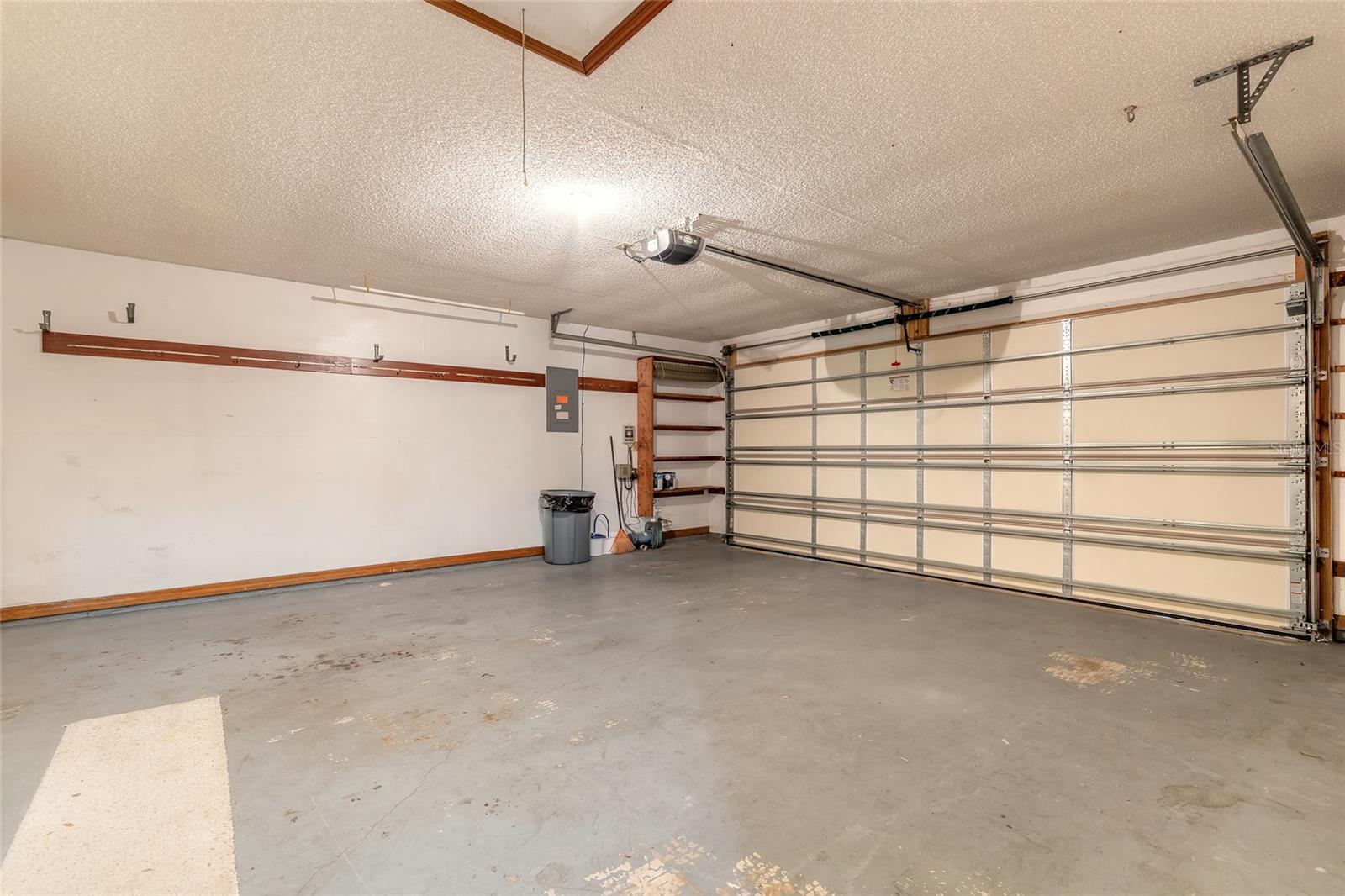 Image 29 of 42 For 929 Lakewood Terrace