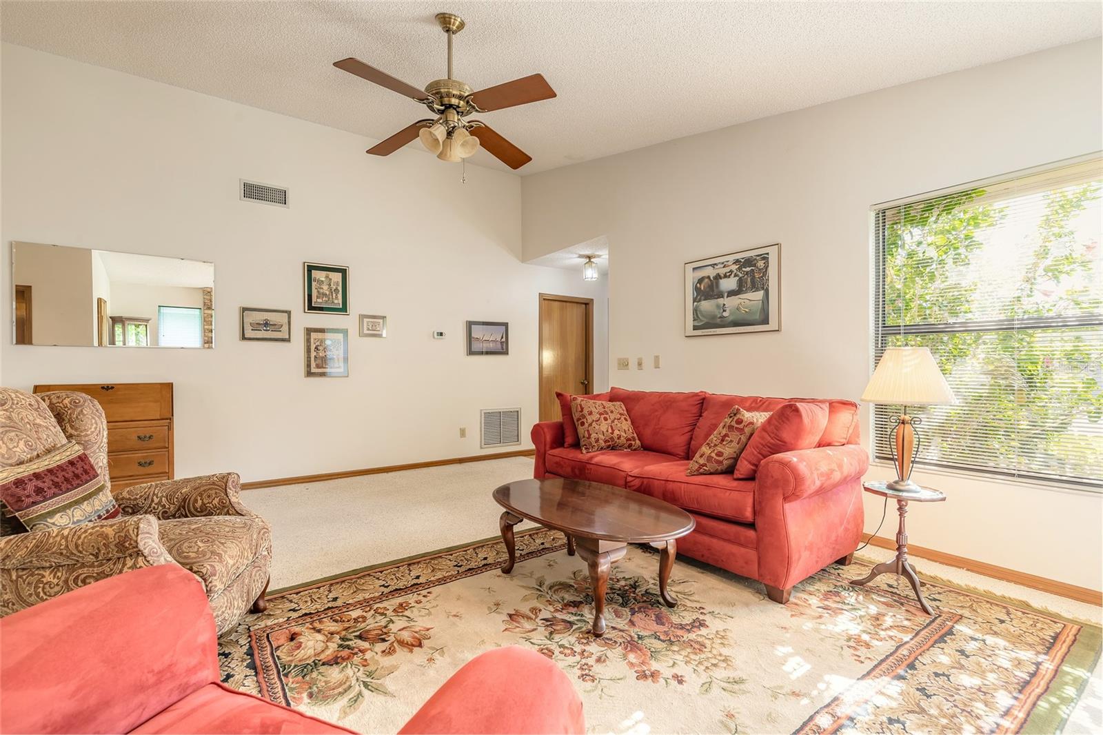 Image 7 of 42 For 929 Lakewood Terrace