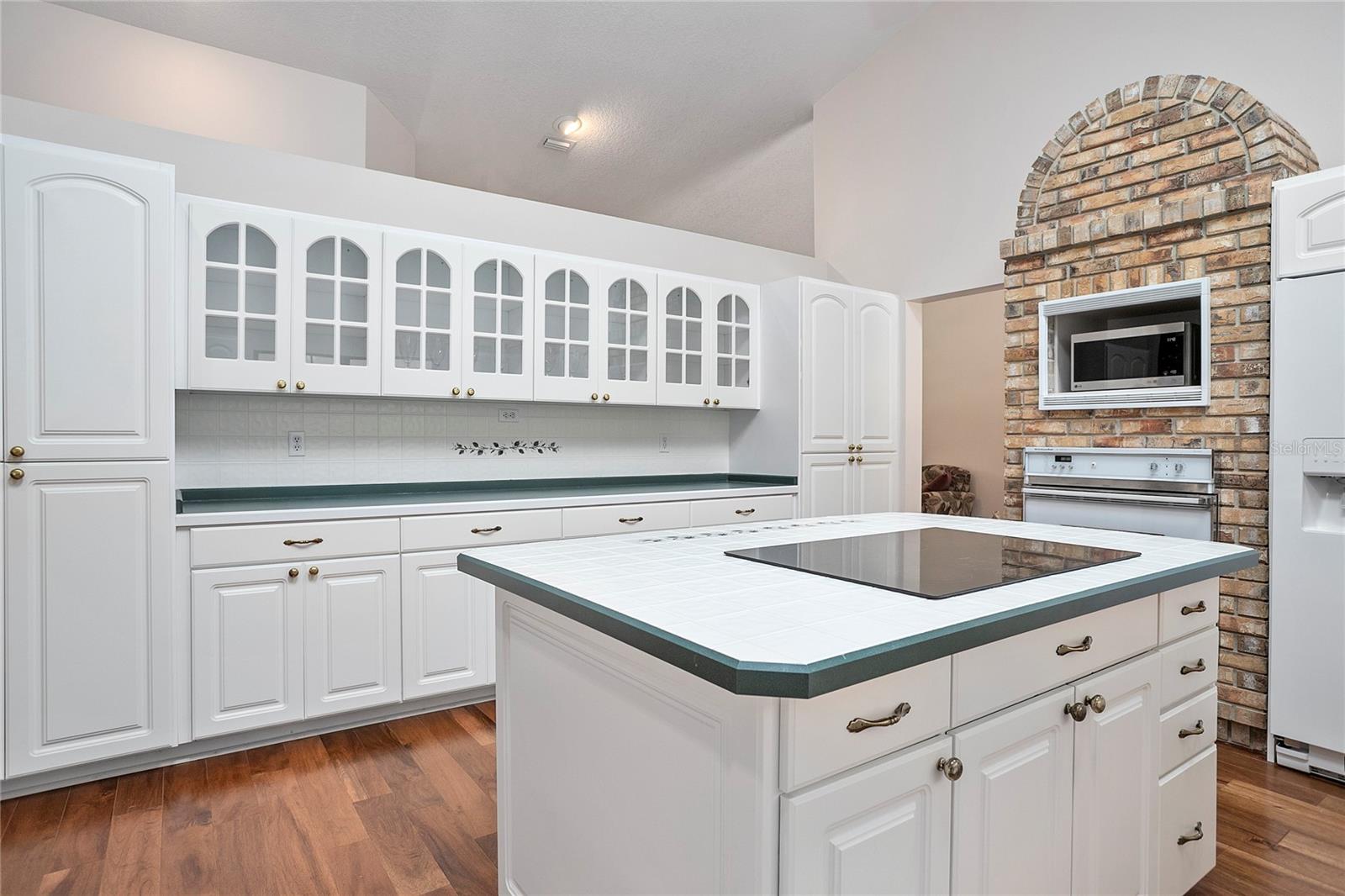 Image 13 of 42 For 3357 Black Willow Trail