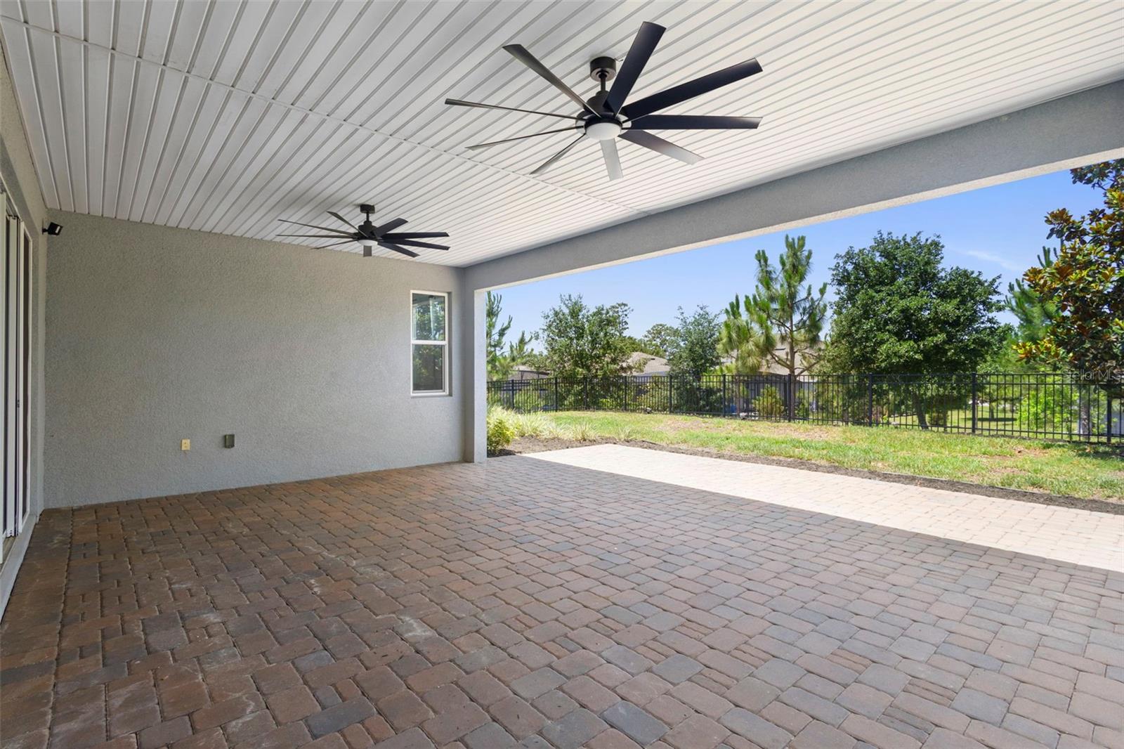 Image 19 of 41 For 518 Briarbrook Way