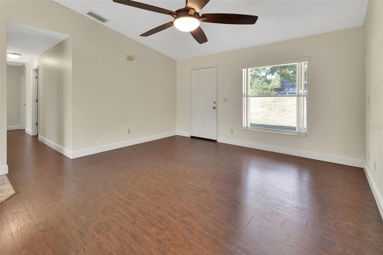 Image 10 of 31 For 1562 Monroe Street