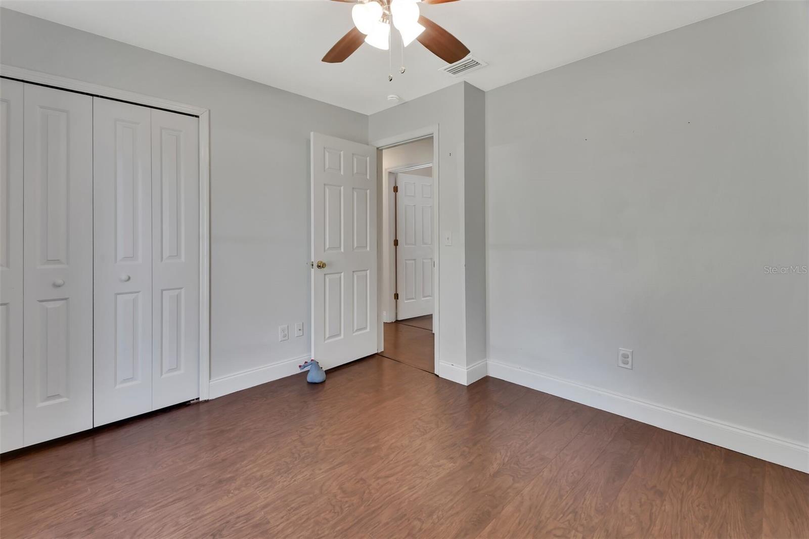 Image 16 of 31 For 1562 Monroe Street