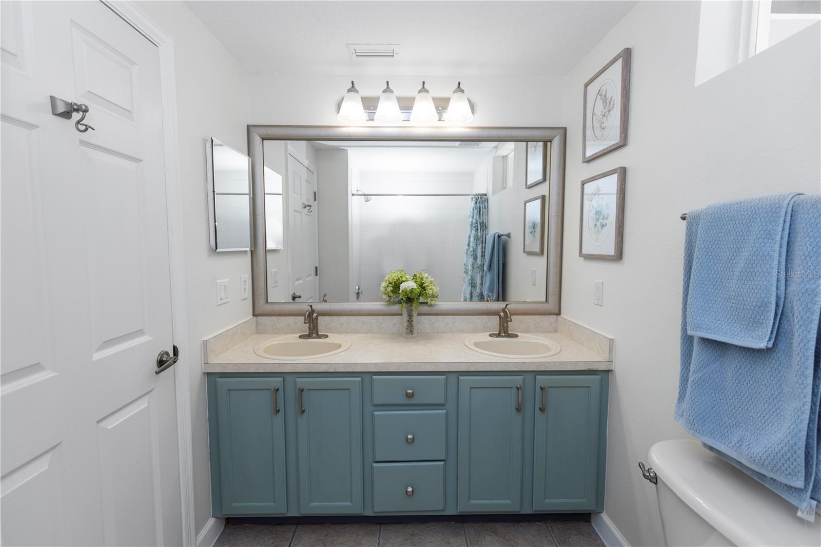Image 31 of 50 For 1412 Bent Oaks Boulevard