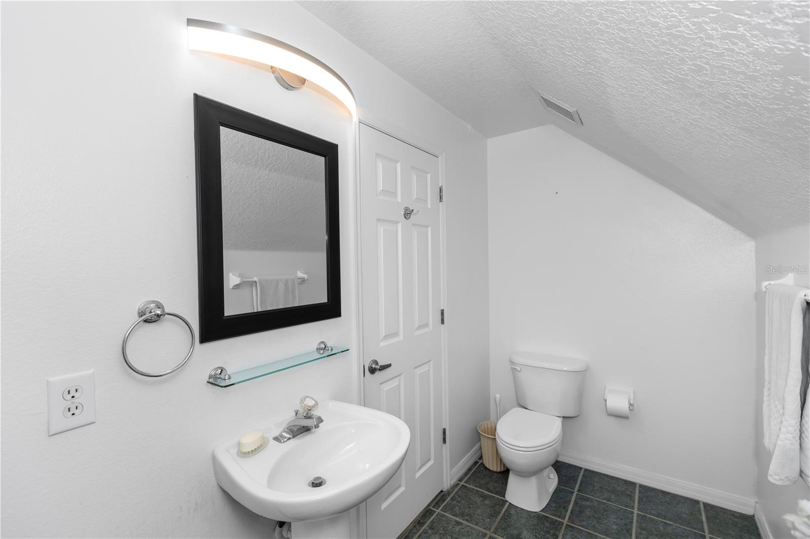 Image 40 of 50 For 1412 Bent Oaks Boulevard