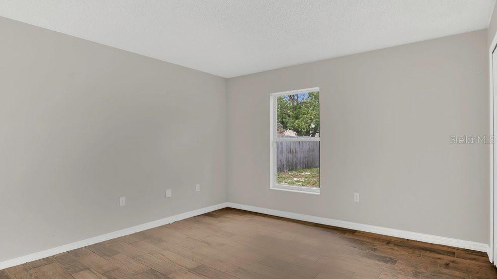 Image 19 of 33 For 1194 Balfour Drive