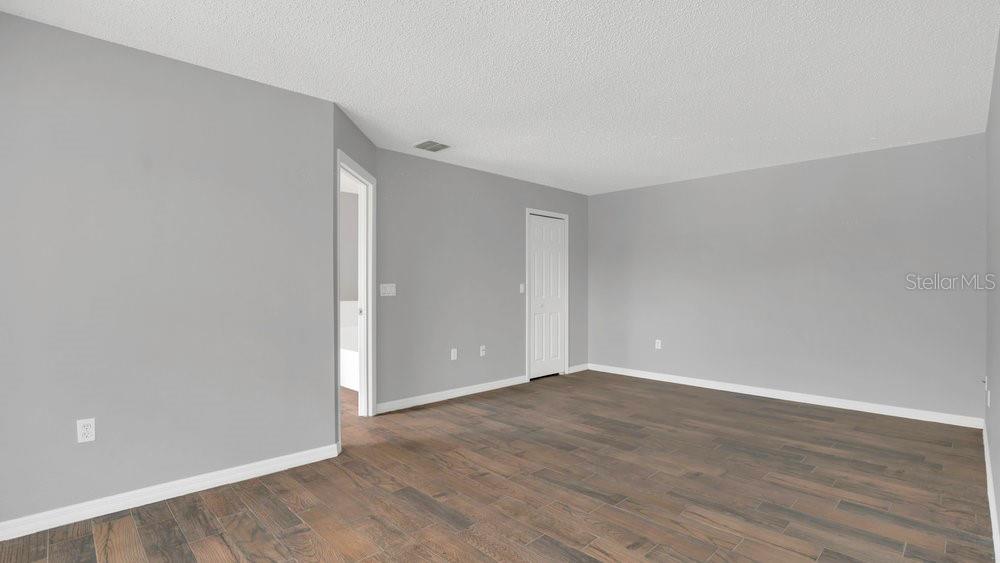 Image 20 of 33 For 1194 Balfour Drive