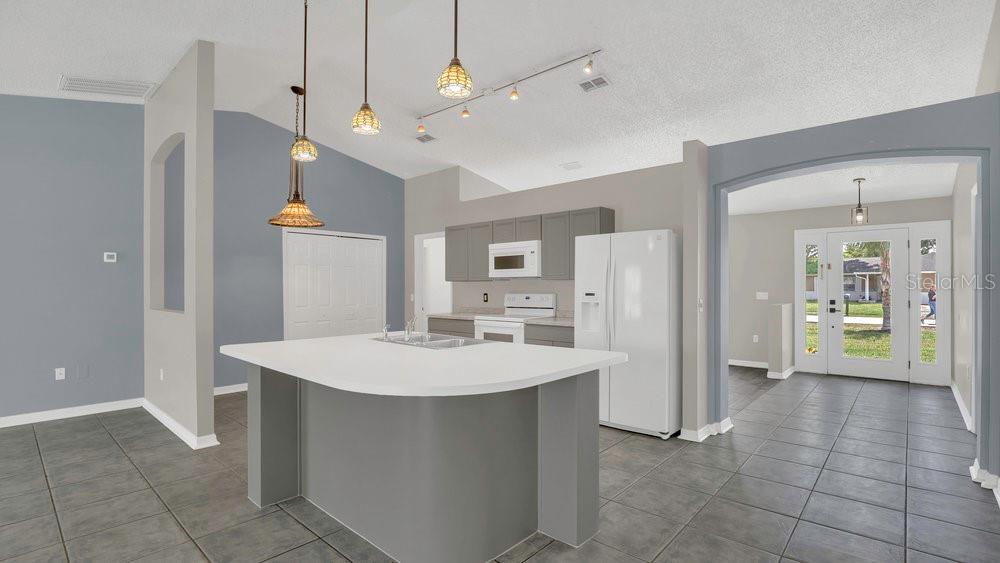 Image 6 of 33 For 1194 Balfour Drive
