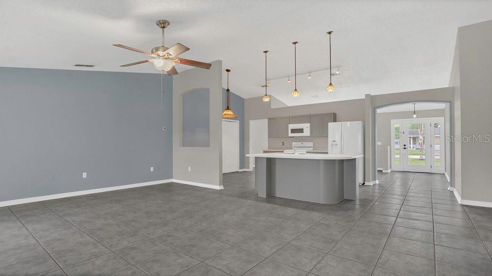 Image 8 of 33 For 1194 Balfour Drive