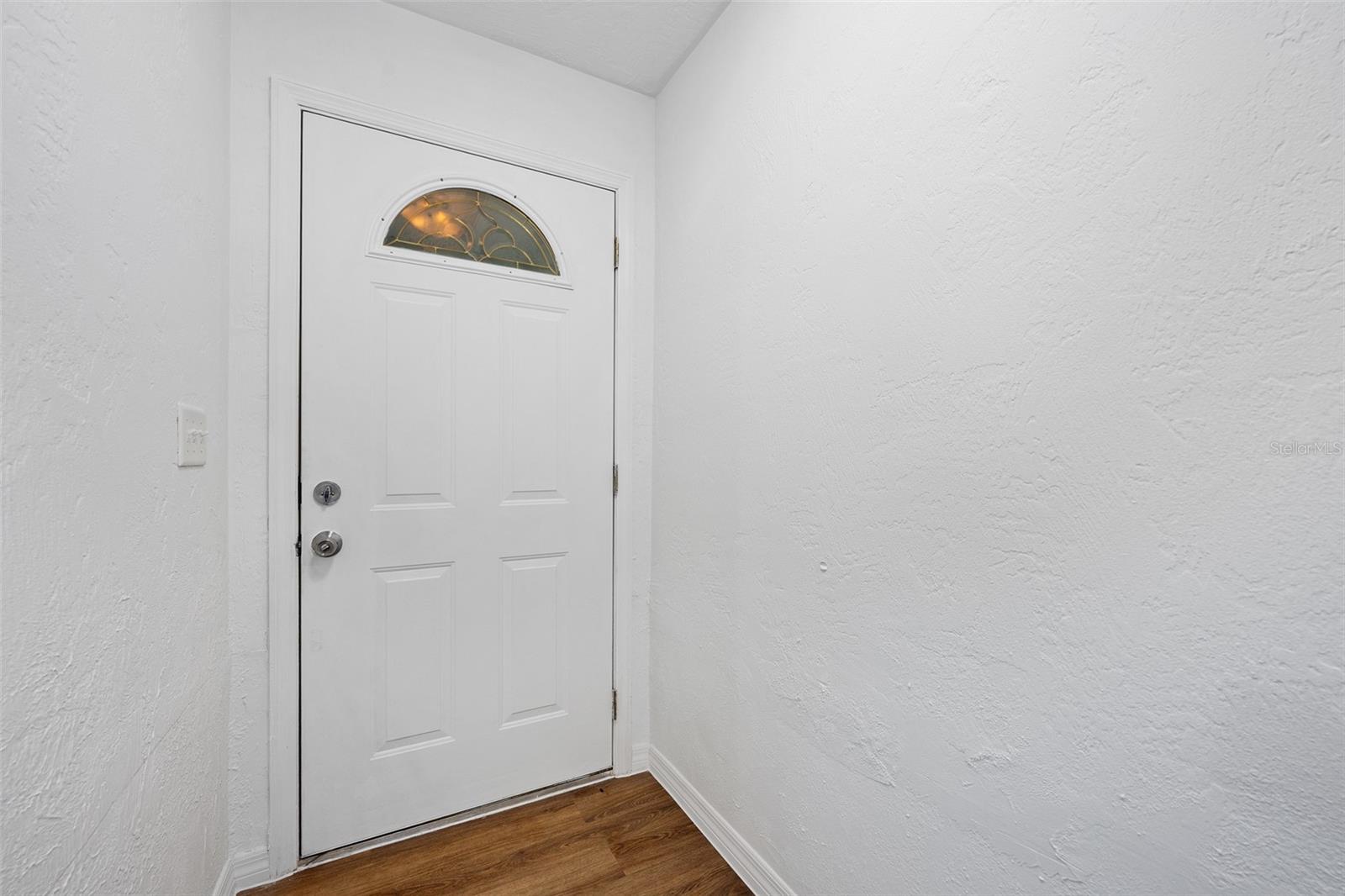 Image 14 of 52 For 718 Sleepy Hollow Drive