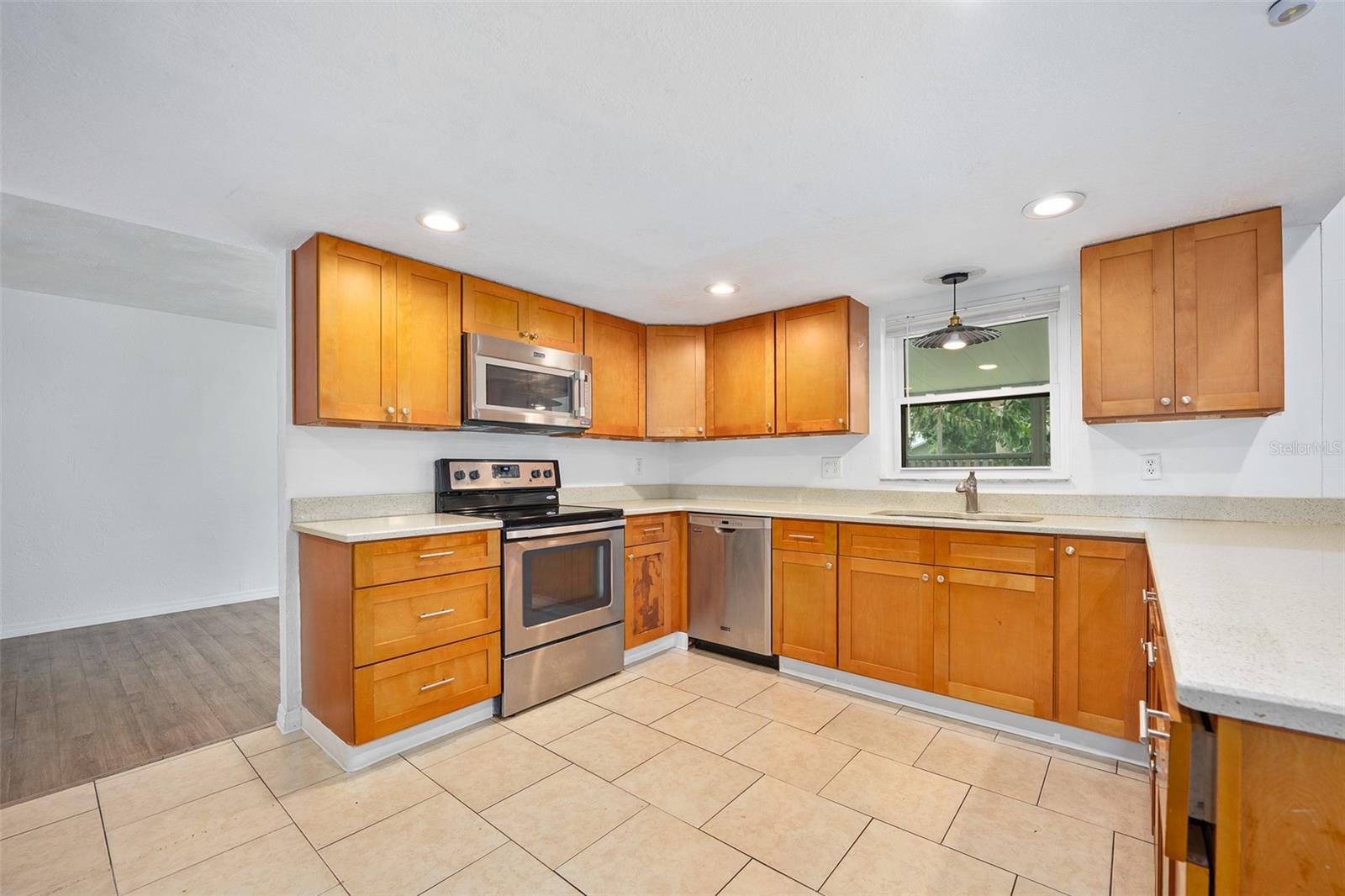 Image 40 of 52 For 718 Sleepy Hollow Drive