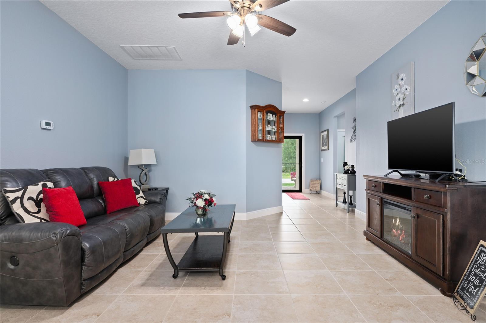 Image 4 of 30 For 5513 Estero Loop